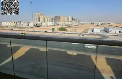 شقة - 2 غرف نوم - 3 حمامات للبيع في قرية الاميرة - الياسمين - عجمان