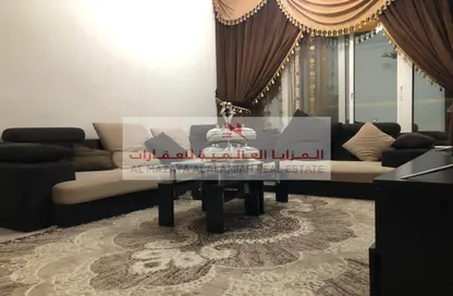 شقة - غرفة نوم - 2 حمامات للايجار في برج منازل 5 - شارع التعاون - التعاون - الشارقة