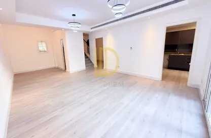 Villa - 3 Bedrooms - 3 Bathrooms for rent in Springs 2 - The Springs - Dubai