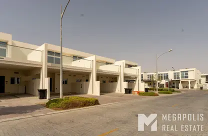 Townhouse - 3 Bedrooms - 5 Bathrooms for rent in Centaury - The Roots DAMAC Hills 2 - Damac Hills 2 - Dubai