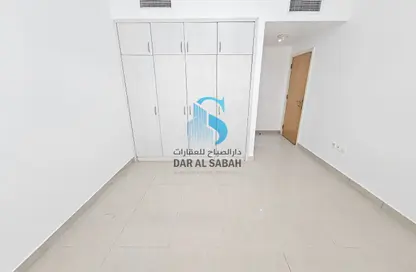 شقة - 2 غرف نوم - 2 حمامات للايجار في شارع تالياتلا ​ - النهدة - الشارقة