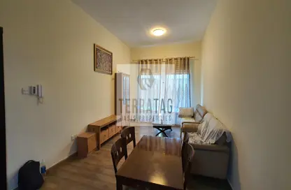 شقة - غرفة نوم - 2 حمامات للبيع في بناية  38إلى107 - طراز البحر المتوسط - ديسكفري غاردنز - دبي