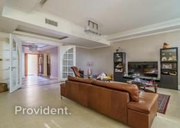 Living Room image for: Villa - 4 bedrooms - 5 bathrooms for rent in Al Badia Residences - Dubai Festival City - Dubai, Image 1