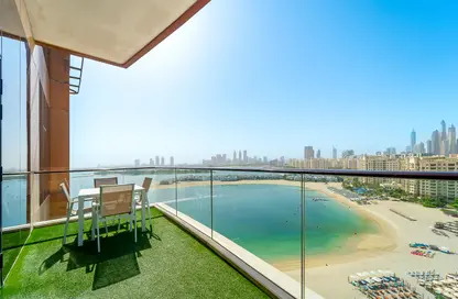Apartment - 2 Bedrooms - 3 Bathrooms for sale in Tanzanite - Tiara Residences - Palm Jumeirah - Dubai