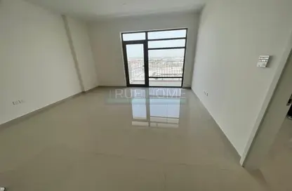 Empty Room image for: Apartment - 1 Bedroom - 2 Bathrooms for rent in Uptown Al Zahia - Sharjah, Image 1