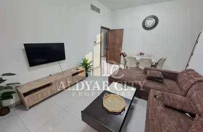 Apartment - 2 Bedrooms - 3 Bathrooms for rent in Al Rumailah building - Al Rumailah 2 - Al Rumaila - Ajman