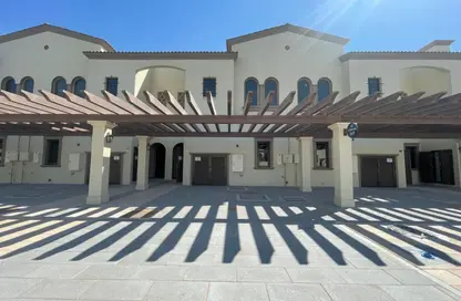 Townhouse - 2 Bedrooms - 3 Bathrooms for sale in Bloom Living - Zayed City (Khalifa City C) - Khalifa City - Abu Dhabi