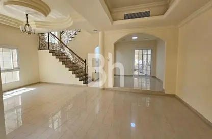 Villa - 4 Bedrooms - 5 Bathrooms for rent in Mirdif - Dubai