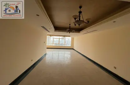 Apartment - 3 Bedrooms - 4 Bathrooms for rent in Jamal Abdul Nasser Street - Al Majaz - Sharjah