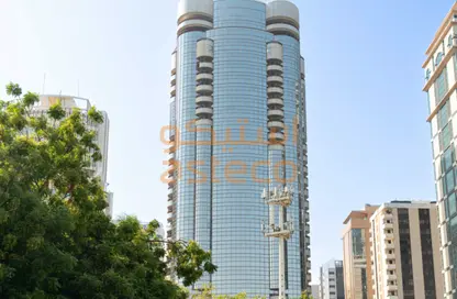 Apartment - 3 Bedrooms - 3 Bathrooms for rent in Silver Tower - Corniche Road - Abu Dhabi