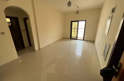 Apartment - 2 Bedrooms - 3 Bathrooms for rent in Al Rumailah building - Al Rumailah 2 - Al Rumaila - Ajman