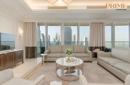 Living Room image for: Apartment - 4 Bedrooms - 3 Bathrooms for rent in Kempinski BLVD - Downtown Dubai - Dubai, Image 1