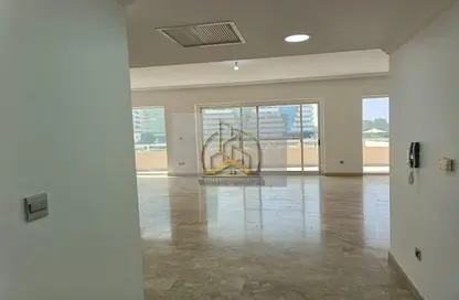 Duplex - 3 Bedrooms - 4 Bathrooms for rent in Al Khalidiya - Abu Dhabi