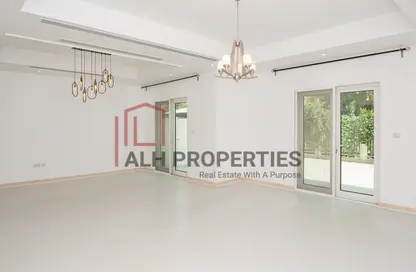 تاون هاوس - 3 غرف نوم - 4 حمامات للايجار في قرطاج - القرية الشمالية - الفرجان - دبي