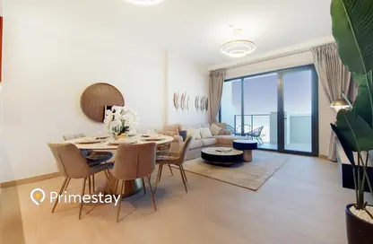 Living / Dining Room image for: Apartment - 2 Bedrooms - 2 Bathrooms for rent in Port de La Mer - La Mer - Jumeirah - Dubai, Image 1