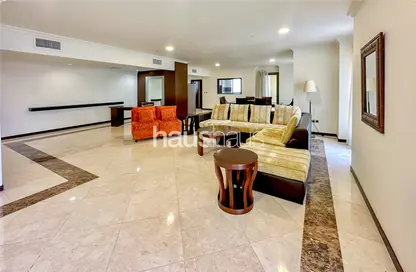 Apartment - 4 Bedrooms - 5 Bathrooms for rent in Murjan 4 - Murjan - Jumeirah Beach Residence - Dubai