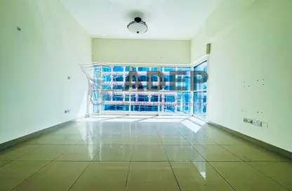 Apartment - 3 Bedrooms - 5 Bathrooms for rent in Al Wahda - Abu Dhabi