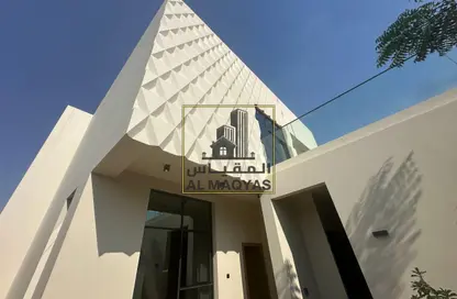 تاون هاوس - 2 غرف نوم - 4 حمامات للبيع في حيان - الشارقة تاون هاوس - 2 غرف نوم - 4 حمامات للبيع في حيان - الشارقة