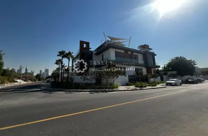 فيلا - 8 غرف نوم - 8 حمامات للبيع في جميرا 1 - جميرا - دبي