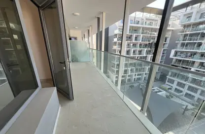 Apartment - 1 Bedroom - 2 Bathrooms for sale in Oasis 2 - Oasis Residences - Masdar City - Abu Dhabi