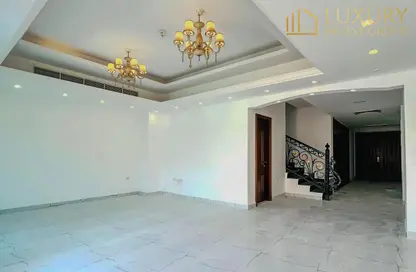 فيلا - 3 غرف نوم - 5 حمامات للبيع في غرب الفرجان - الفرجان - دبي