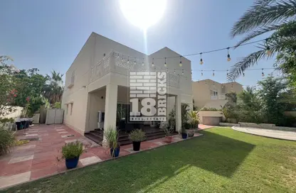 Apartment - 4 Bedrooms - 5 Bathrooms for rent in Meadows 9 - Meadows - Dubai
