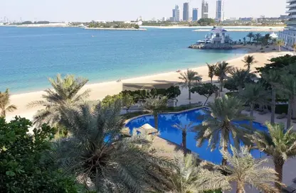 شقة - 2 غرف نوم - 3 حمامات للايجار في الدباس - مساكن شور لاين - نخلة جميرا - دبي شقة - 2 غرف نوم - 3 حمامات للايجار في الدباس - مساكن شور لاين - نخلة جميرا - دبي