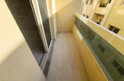 شقة - 2 غرف نوم - 2 حمامات للايجار في بناية مويليح 29 - مويلح - الشارقة