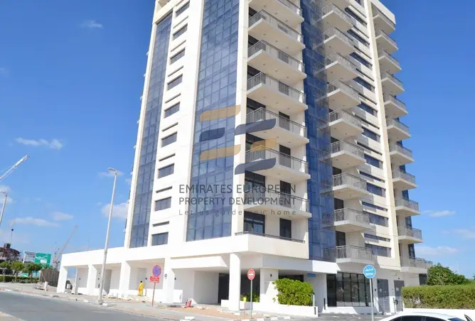 Apartment - 2 Bedrooms - 4 Bathrooms for sale in The View - Al Raha Beach - Abu Dhabi