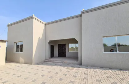 Villa - 7+ Bedrooms - 7+ Bathrooms for sale in Al Kharran - Ras Al Khaimah
