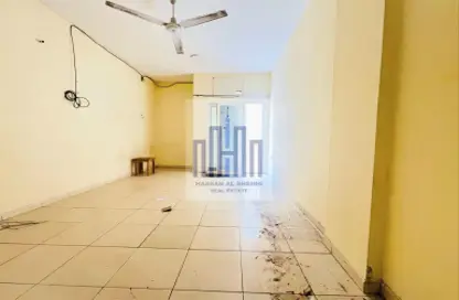 شقة - غرفة نوم - 1 حمام للايجار في مبنى مويلح - مويلح - الشارقة