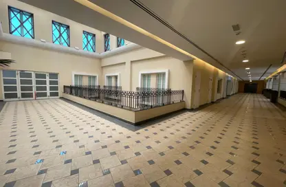 Office Space - Studio - 3 Bathrooms for rent in The Village Mall - Jumeirah 1 - Jumeirah - Dubai