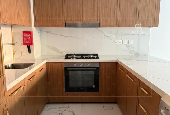 15762005 - Property Image 3