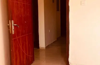 عمارة بالكامل - استوديو - 8 حمامات للبيع في مجمع مويلح - تجارية مويلح - الشارقة عمارة بالكامل - استوديو - 8 حمامات للبيع في مجمع مويلح - تجارية مويلح - الشارقة