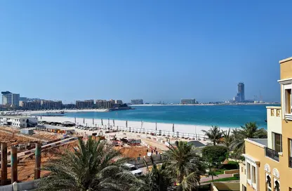 شقة - 1 حمام للايجار في فيروز - باب البحر - جزيرة المرجان - رأس الخيمة