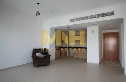 Apartment - 3 Bedrooms - 3 Bathrooms for rent in Mayfair Residency - Business Bay - Dubai