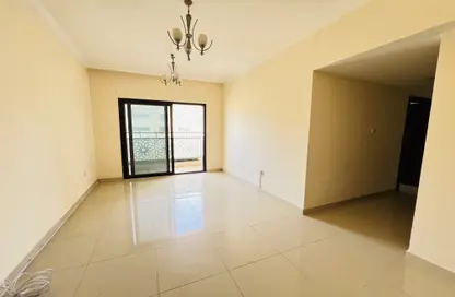 Apartment - 2 Bedrooms - 3 Bathrooms for rent in Muwaileh 29 Building - Muwaileh - Sharjah