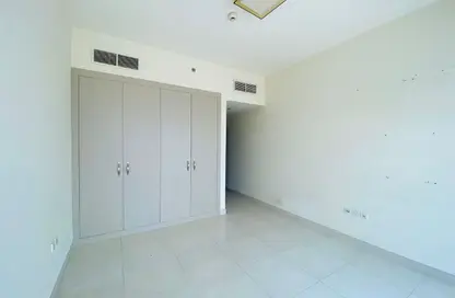 Apartment - 3 Bedrooms - 4 Bathrooms for rent in Al Waleed Garden 1 - Al Waleed Garden - Al Jaddaf - Dubai