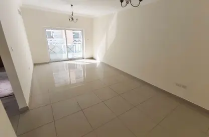 Apartment - 1 Bedroom - 2 Bathrooms for rent in Muwaileh 29 Building - Muwaileh - Sharjah