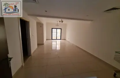 Apartment - 3 Bedrooms - 3 Bathrooms for rent in Darb 4 - Al Mamsha - Muwaileh - Sharjah