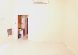 Empty Room image for: Studio - 1 bathroom for rent in Muwaileh - Sharjah, Image 1