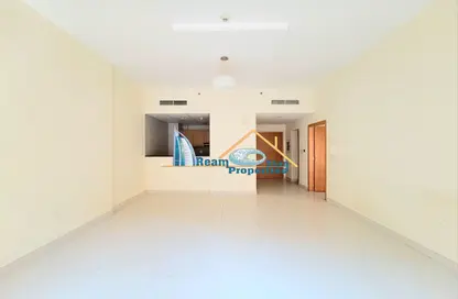 Empty Room image for: Apartment - 1 Bedroom - 2 Bathrooms for rent in Silicon Gates 1 - Silicon Gates - Dubai Silicon Oasis - Dubai, Image 1