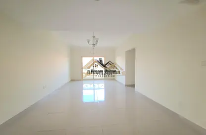 Apartment - 3 Bedrooms - 3 Bathrooms for rent in Muwaileh 29 Building - Muwaileh - Sharjah