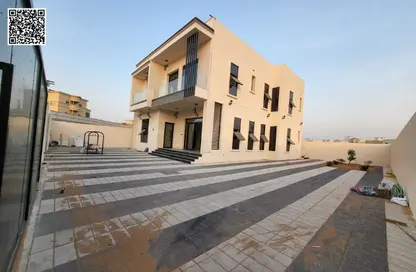 فيلا - 5 غرف نوم - 7 حمامات للبيع في قرية الاميرة - الياسمين - عجمان
