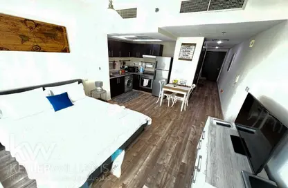 Apartment - 1 Bathroom for rent in The Point - Dubai Marina - Dubai
