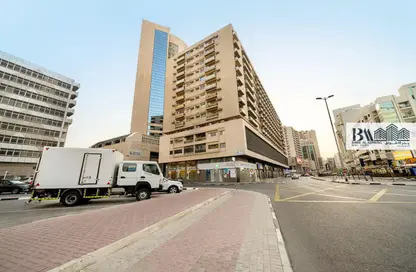 Shop - Studio - 1 Bathroom for rent in Al Muraqqabat 131 - Al Muraqqabat - Deira - Dubai