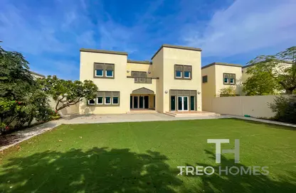 Villa - 3 Bedrooms - 4 Bathrooms for rent in Regional - Jumeirah Park - Dubai