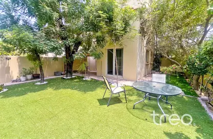 Villa - 2 Bedrooms - 2 Bathrooms for rent in Springs 12 - The Springs - Dubai