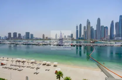 Apartment - 1 Bedroom - 1 Bathroom for sale in Marina Vista - EMAAR Beachfront - Dubai Harbour - Dubai
