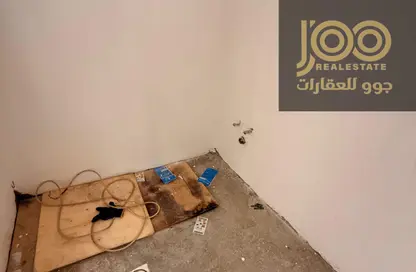 مستودع - استوديو - 1 حمام للايجار في أم الثعوب - أم القيوين